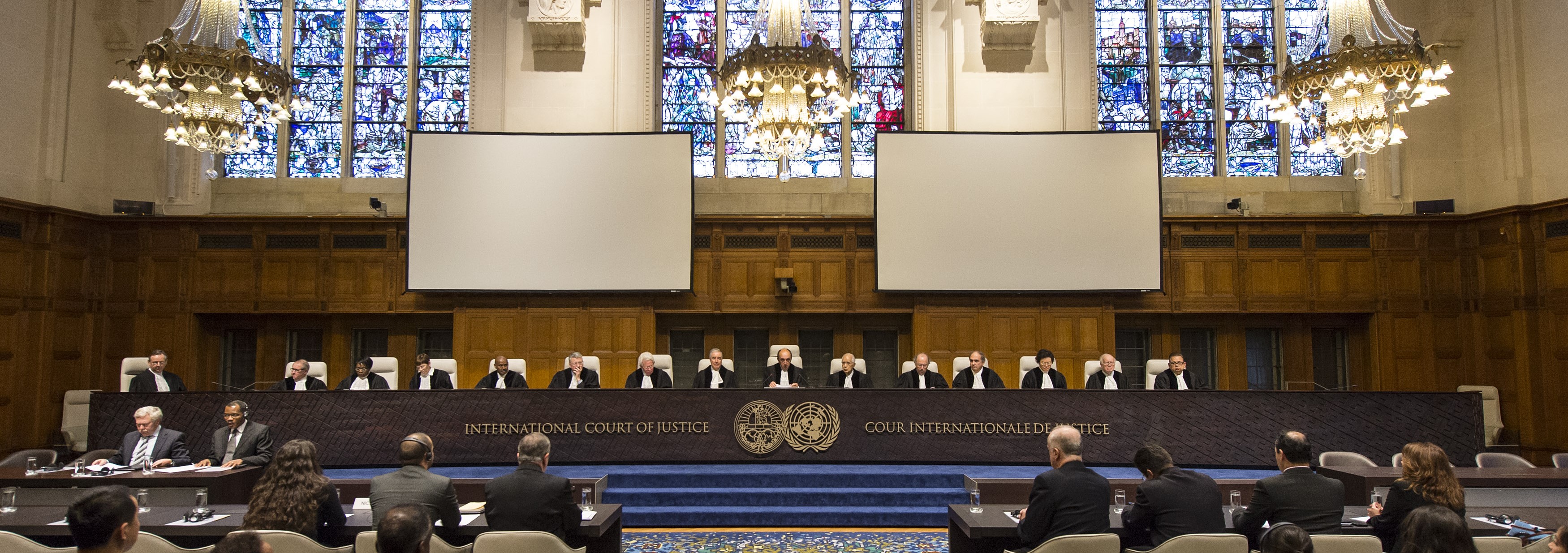 Международный суд признал россию. Международный суд в Гааге. Международный Уголовный трибунал (Гаага). Здание международного суда ООН В Гааге. Международный суд ООН камера что это.